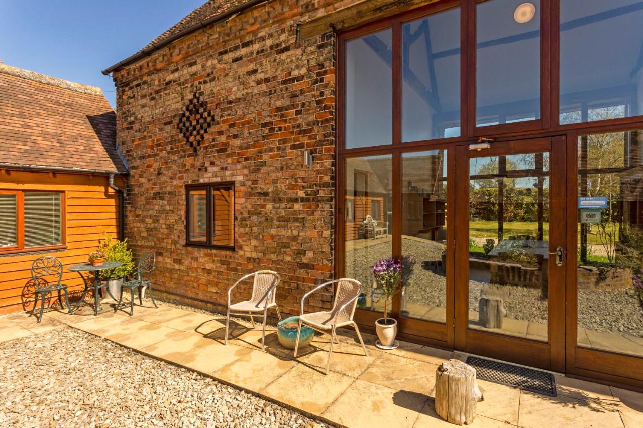 Bridge Farm Holiday Cottages 코우 허니본 외부 사진