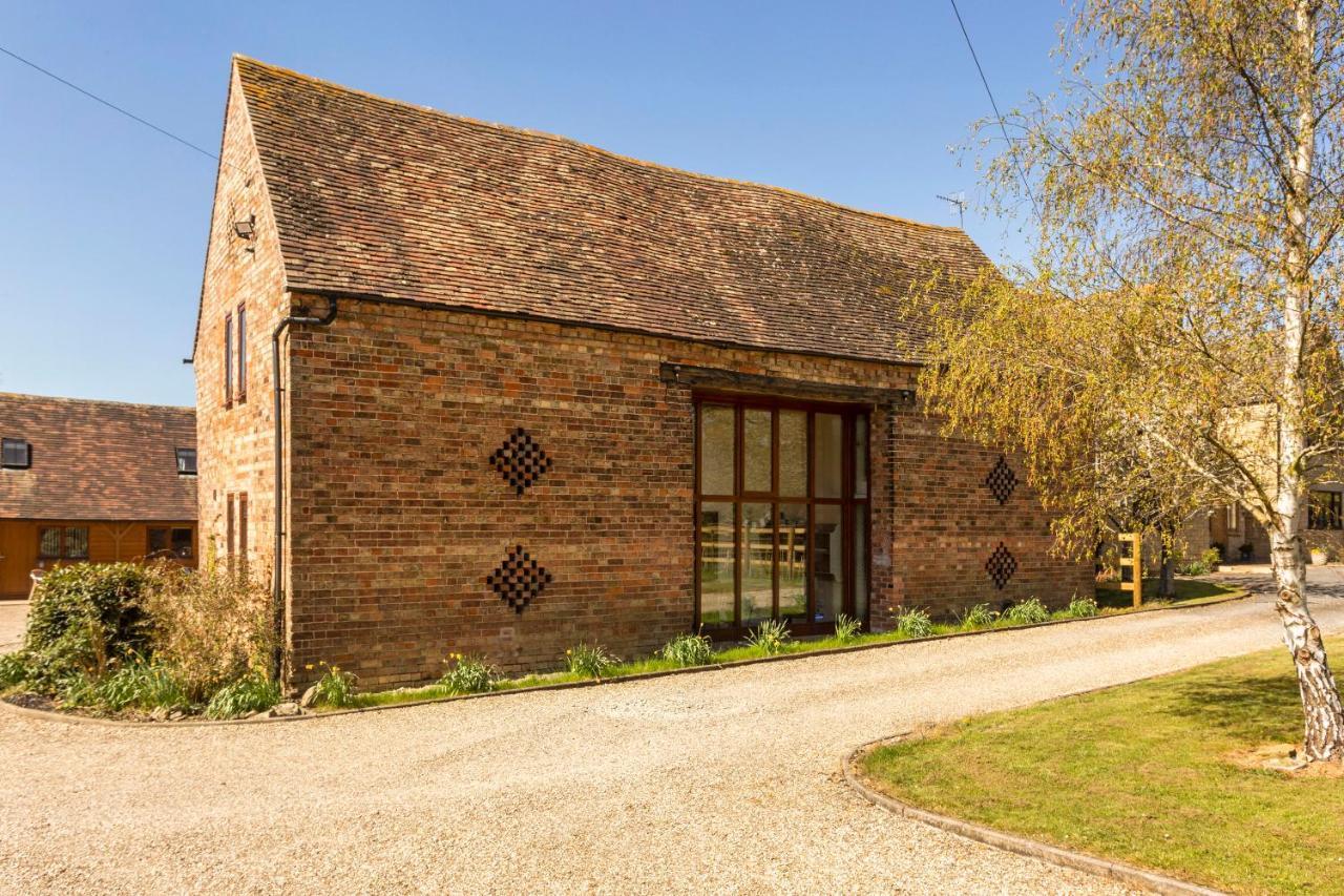 Bridge Farm Holiday Cottages 코우 허니본 외부 사진