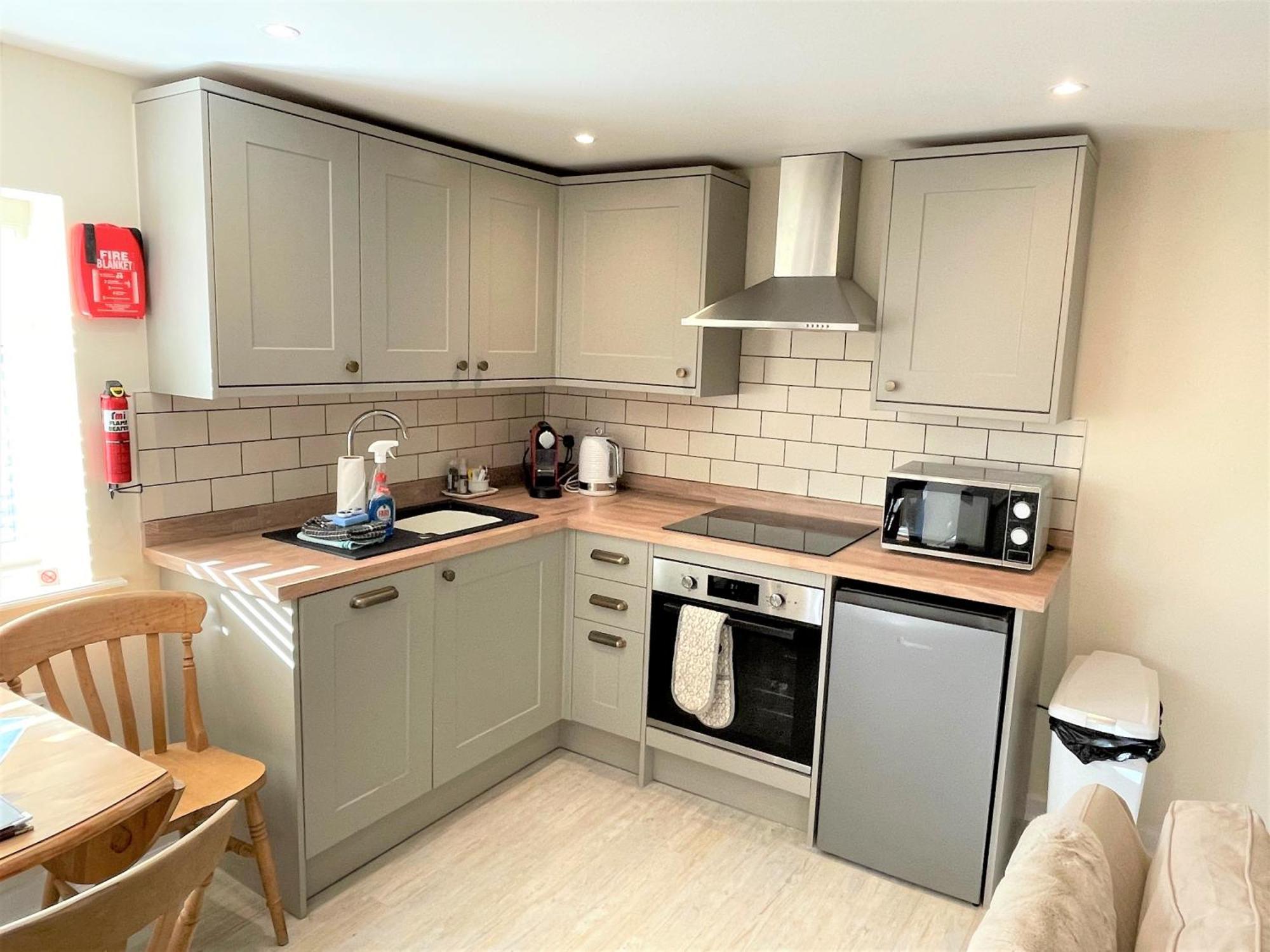 Bridge Farm Holiday Cottages 코우 허니본 외부 사진